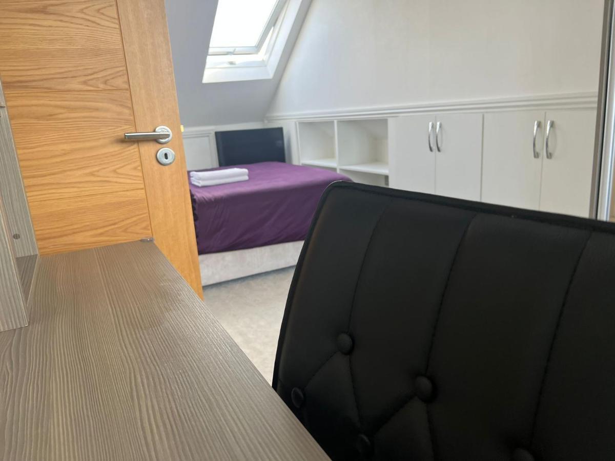 Deluxe Homestay Near Tottenham Hotspur Stadium 런던 외부 사진