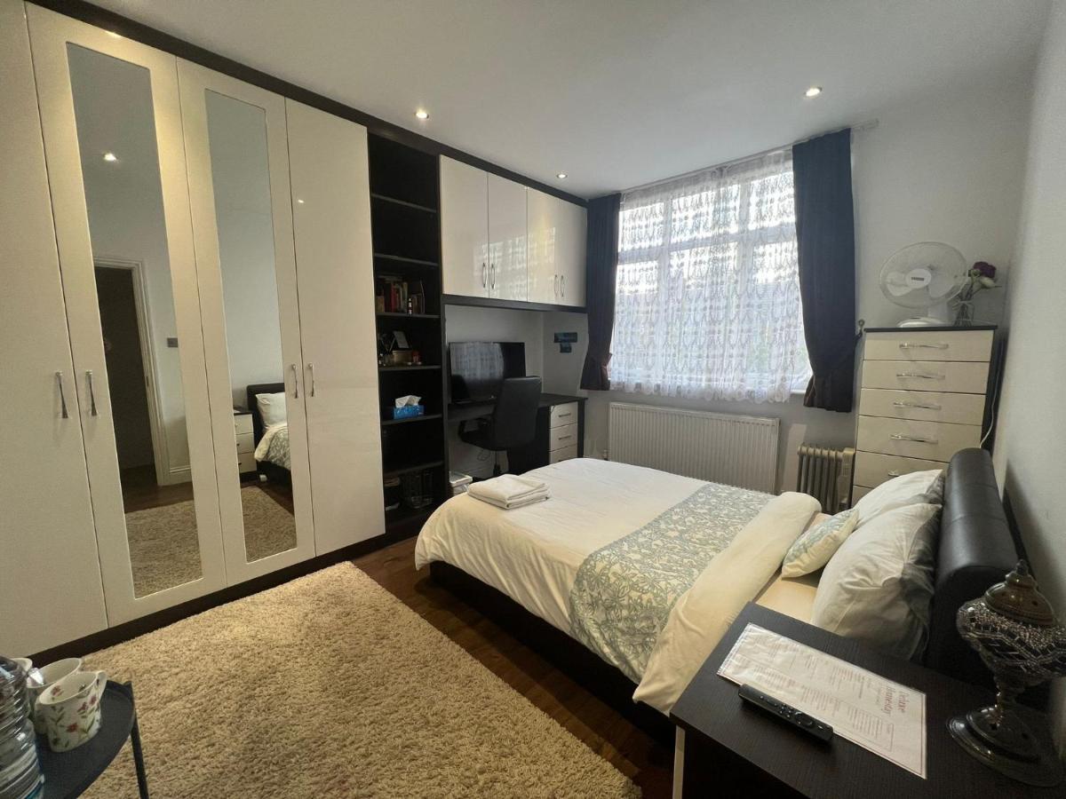 Deluxe Homestay Near Tottenham Hotspur Stadium 런던 외부 사진